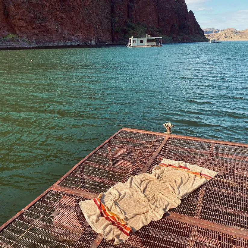 LAYDAY TOWEL PONTOON